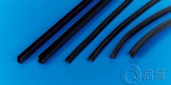 鋁型材配件平封槽條和U型槽條的區別？